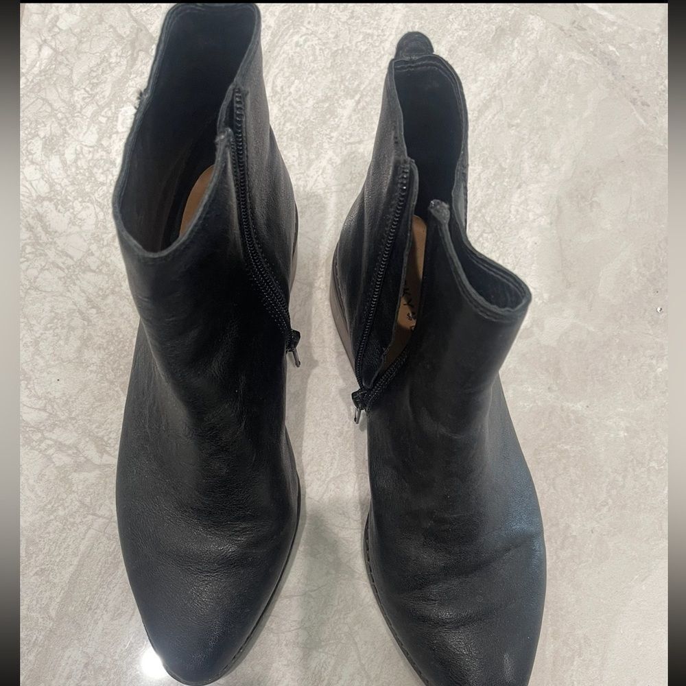 Lucky Brand Black Leather Ankle Boots